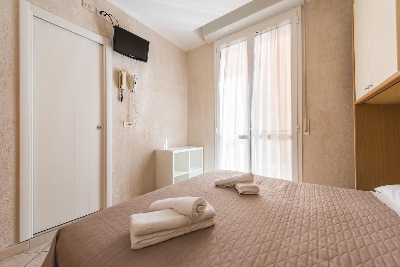 Hotel Romina ريميني المظهر الخارجي الصورة